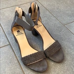 White Mountain gray sandals
